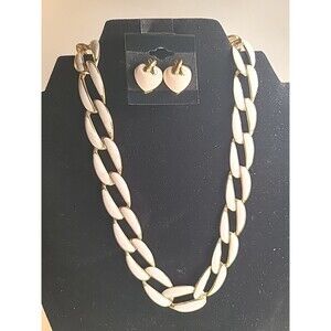 Vintage Ivory & Goldtone Necklace & Matching Heart Earring Set Classy valentines